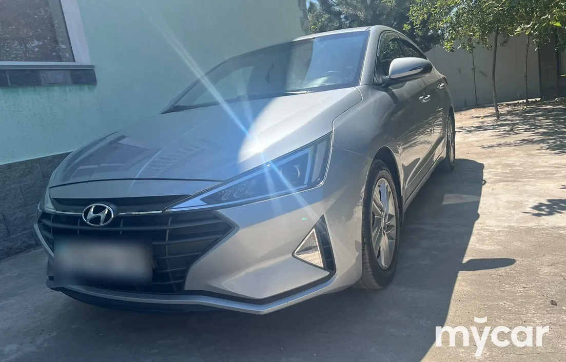 Hyundai Elantra 2020