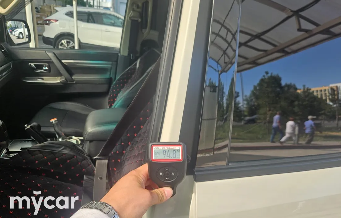 Mitsubishi Pajero 2015