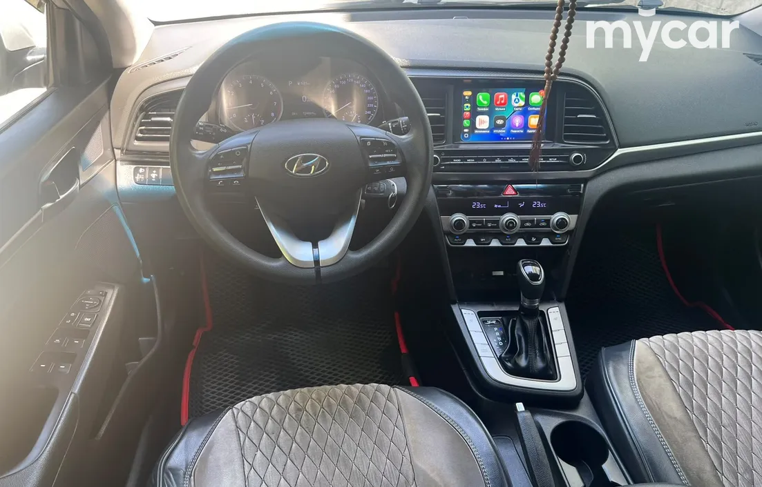 Hyundai Elantra 2020