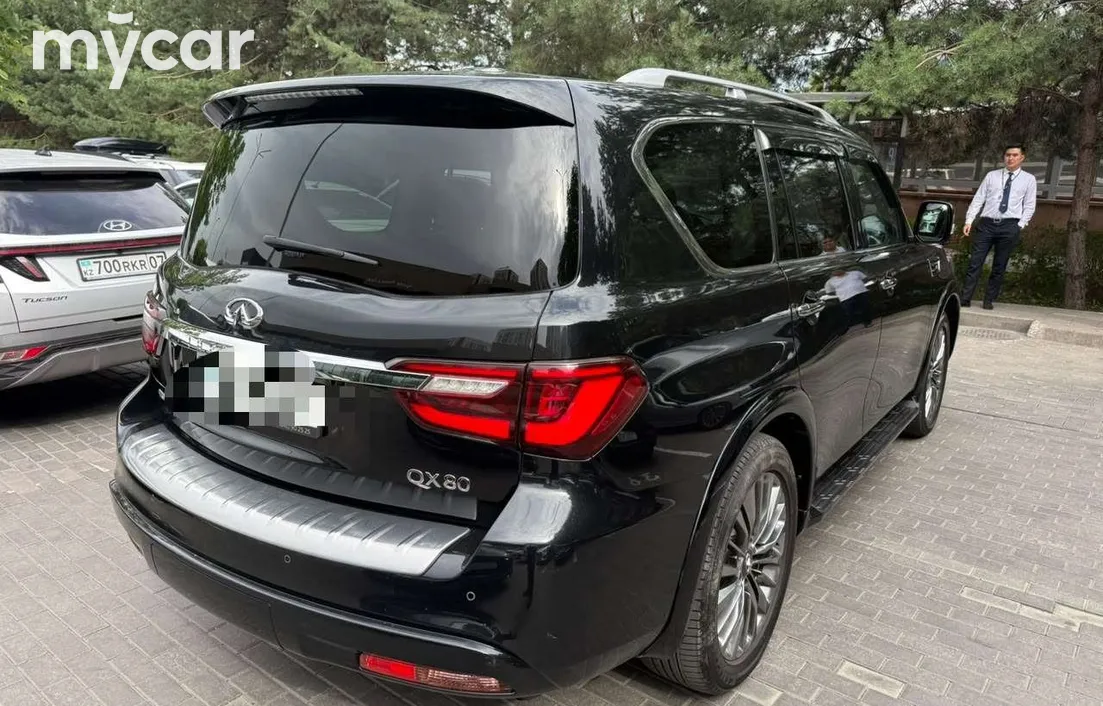 Infiniti QX80 2021