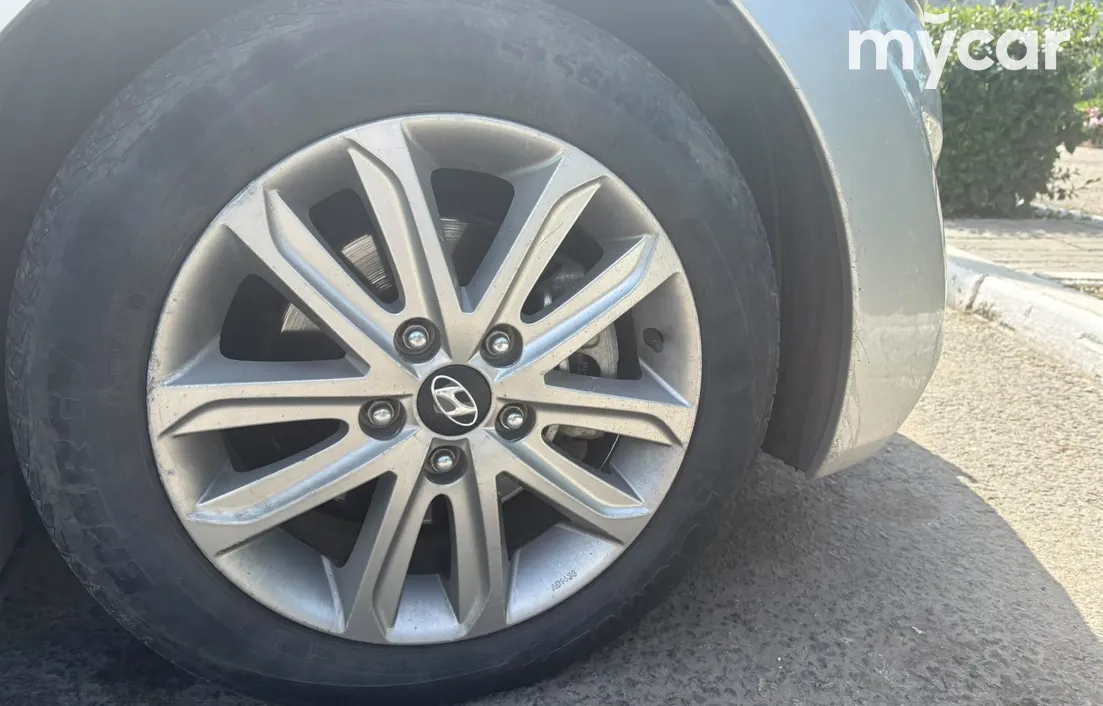 Hyundai Elantra 2014