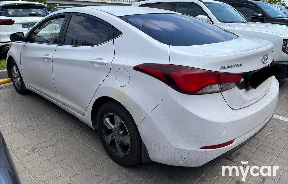 Hyundai Elantra 2013