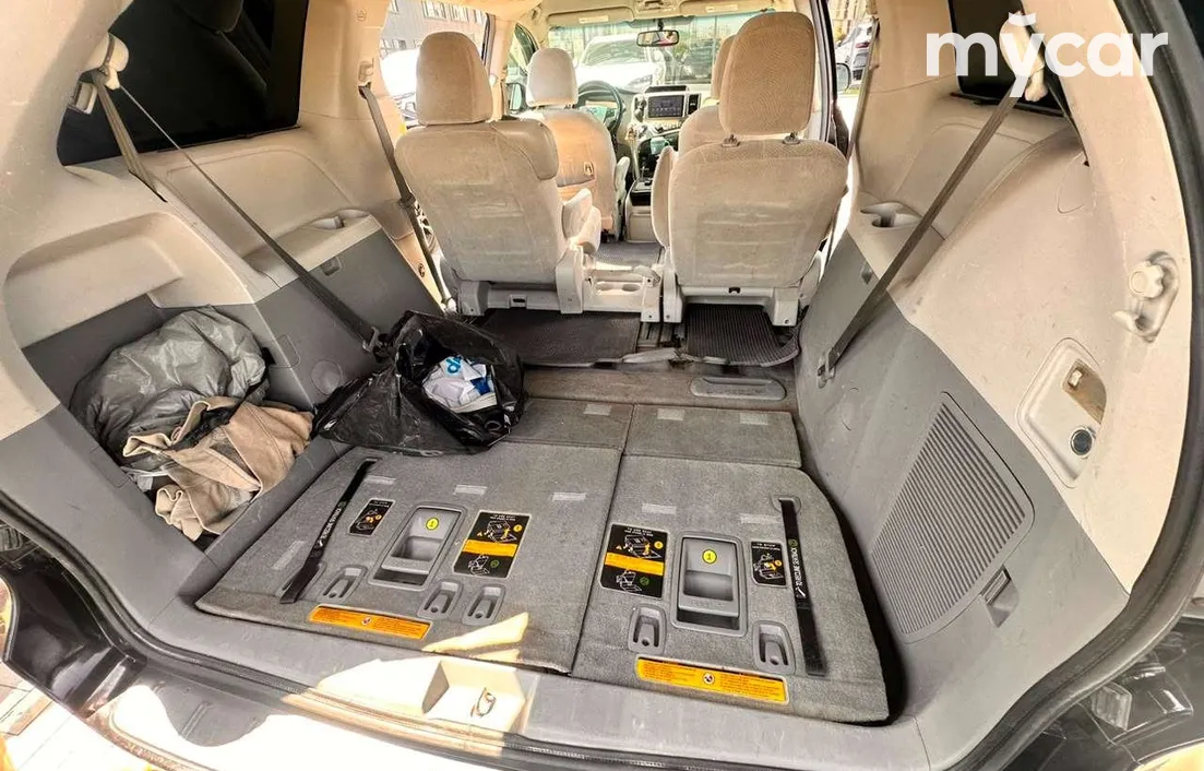 Toyota Sienna 2014