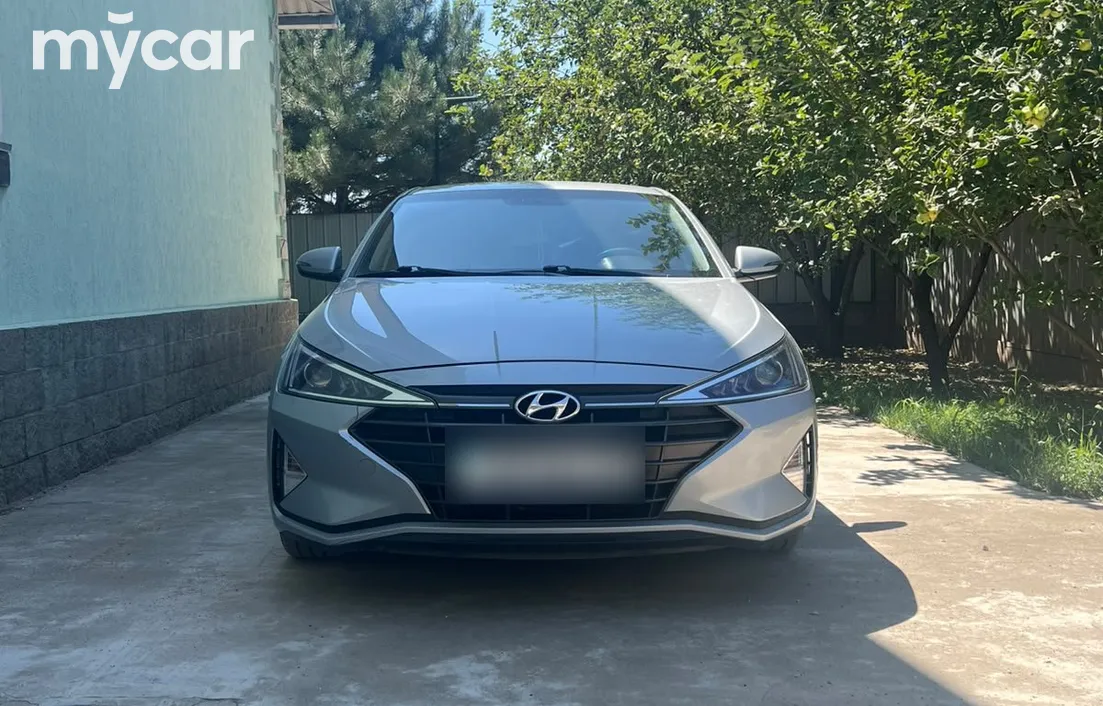 Hyundai Elantra 2020