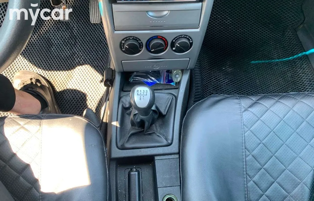 LADA Priora 2012