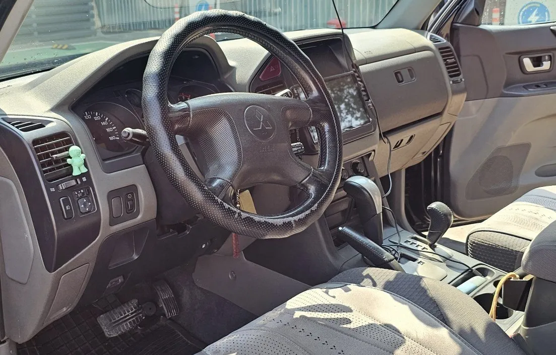 Mitsubishi Pajero 2006