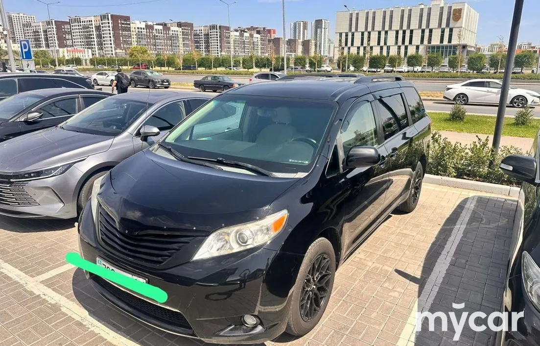 Toyota Sienna 2014