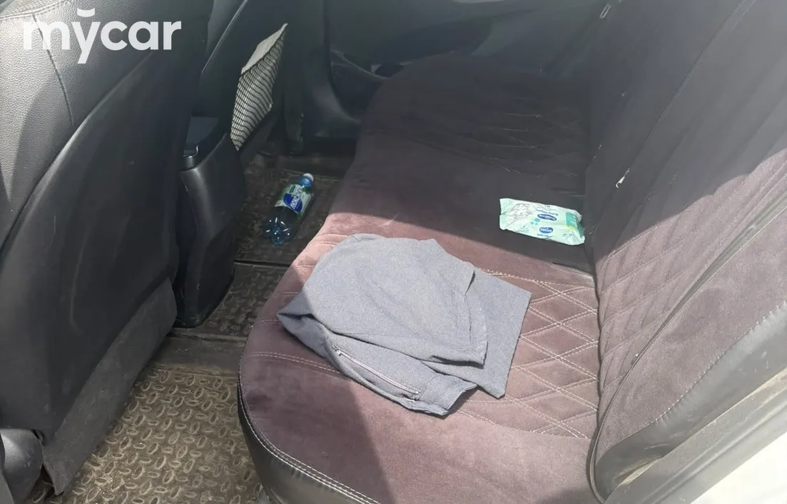 Hyundai Elantra 2014