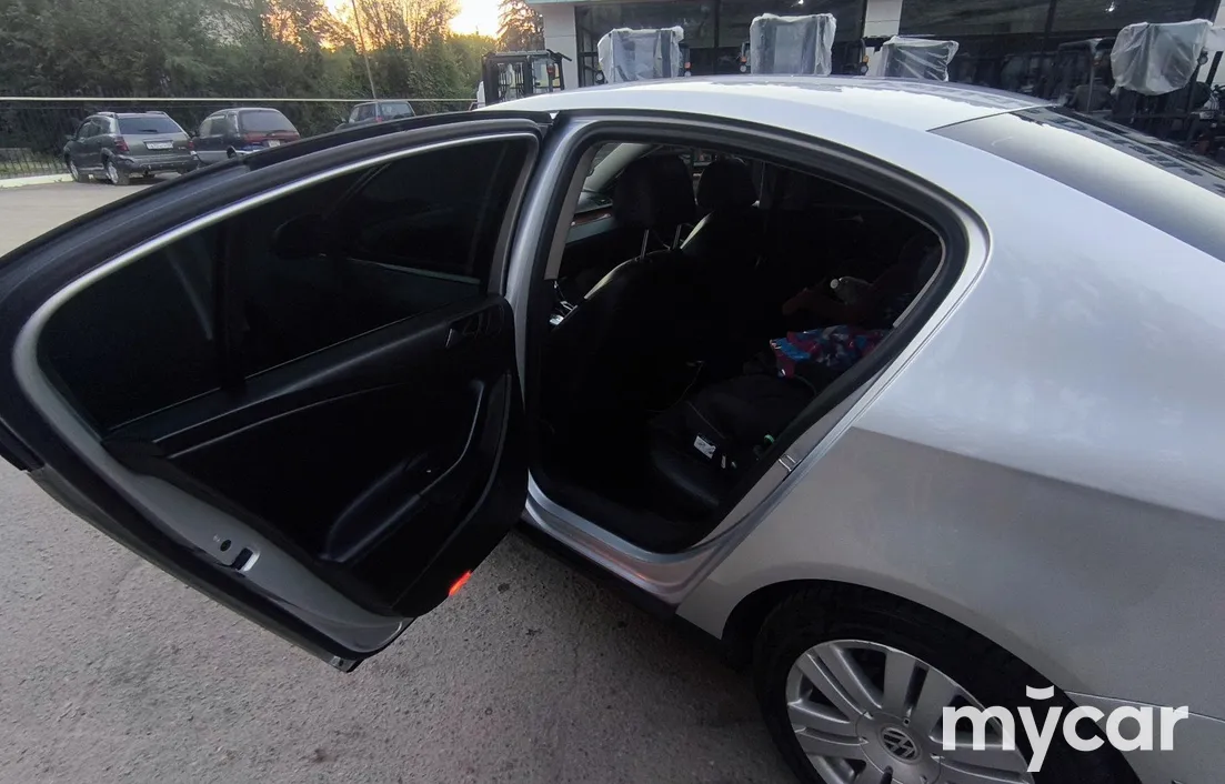 Volkswagen Passat 2010