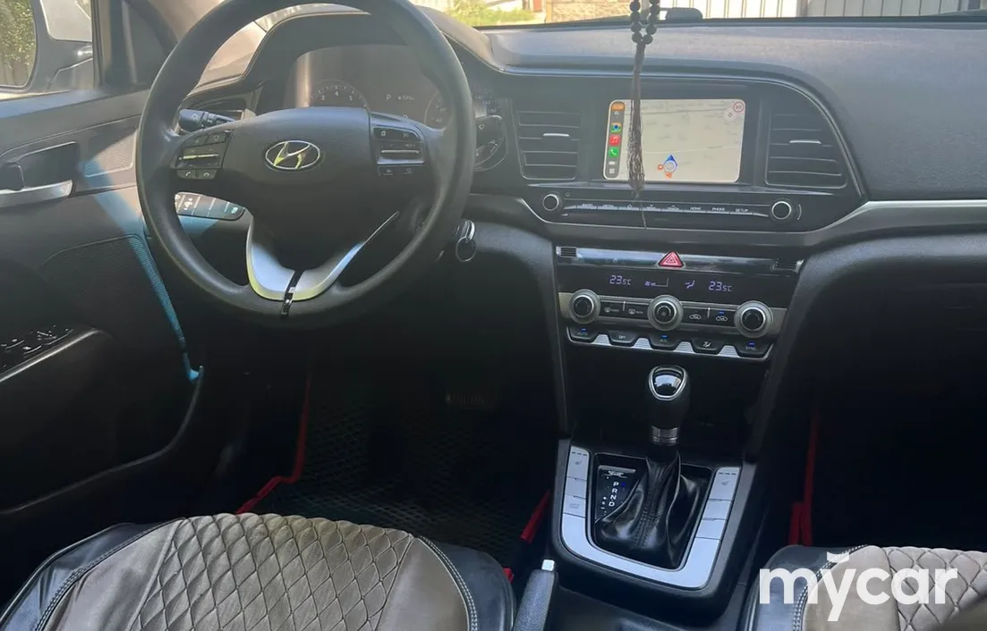 Hyundai Elantra 2020