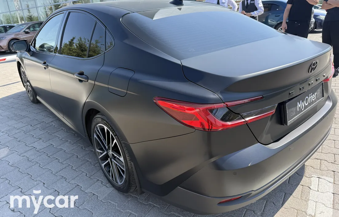 Toyota Camry 2024