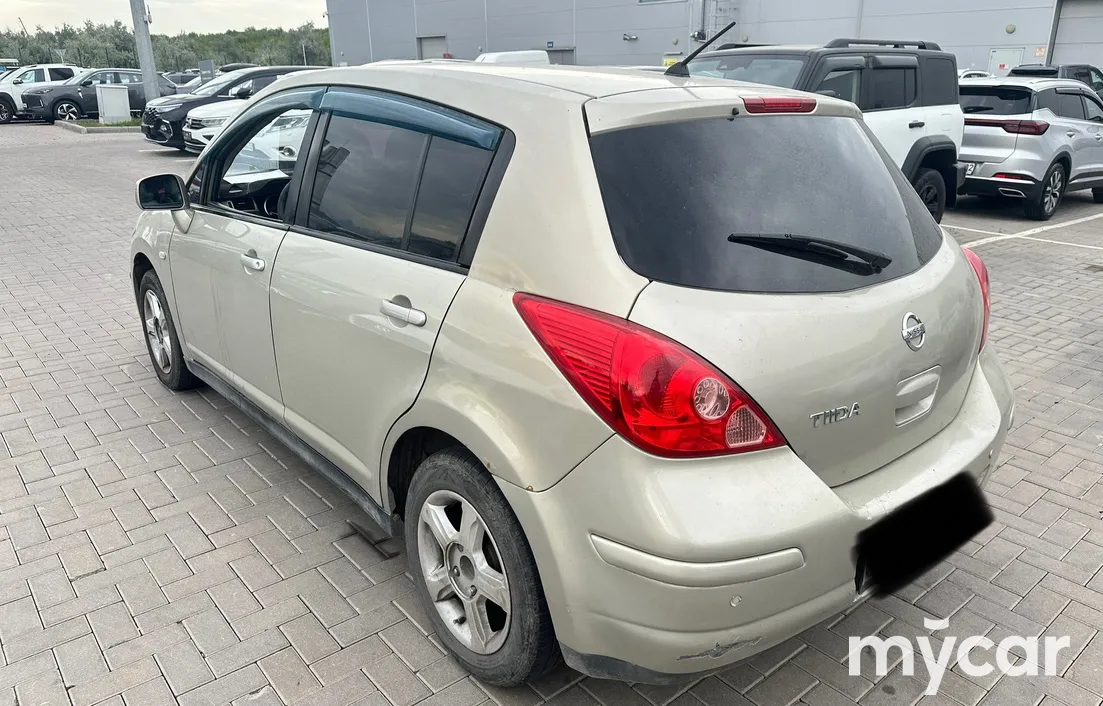 Nissan Tiida 2007