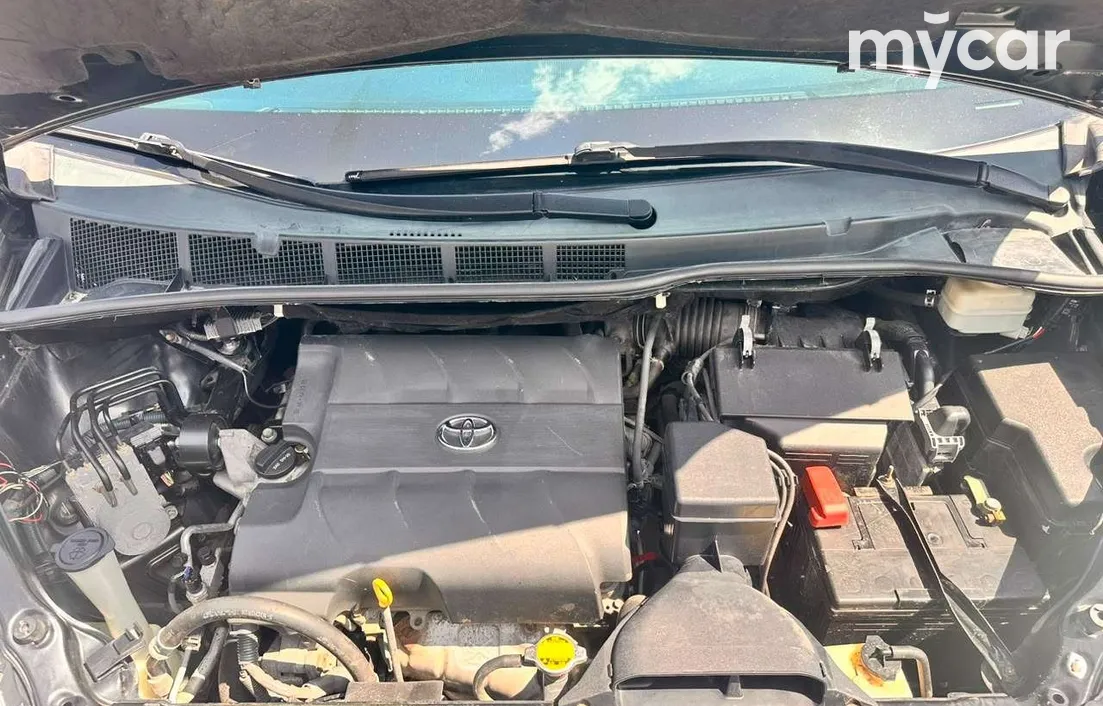 Toyota Sienna 2014