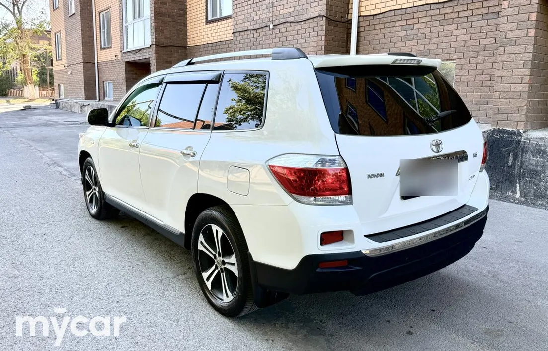 Toyota Highlander 2013