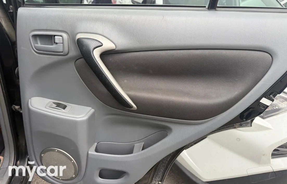 Toyota RAV4 2003