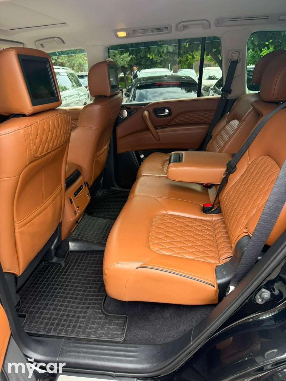 Infiniti QX80 2021