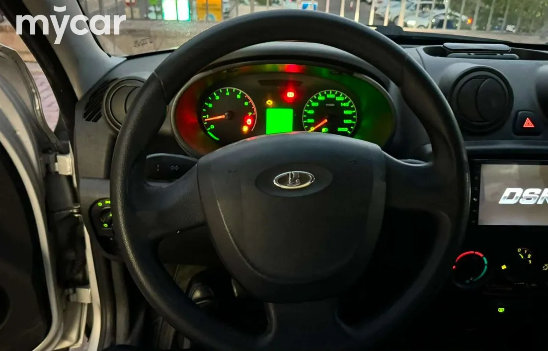 LADA Granta 2012