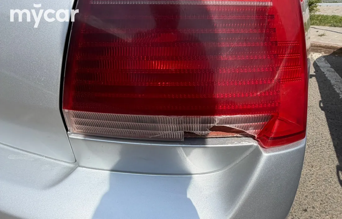 Mitsubishi Galant 2004