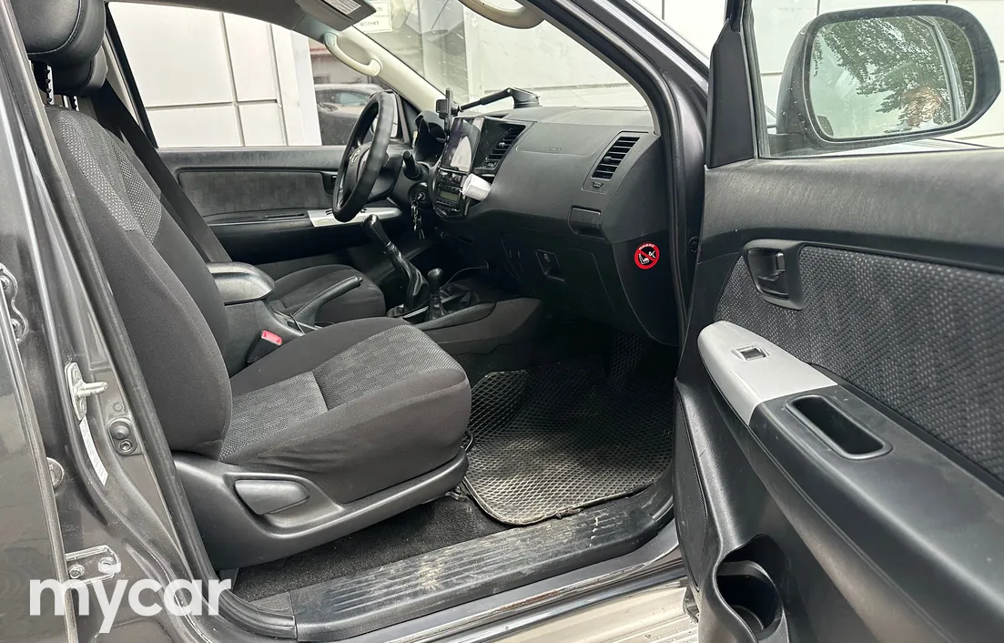 Toyota Hilux 2013