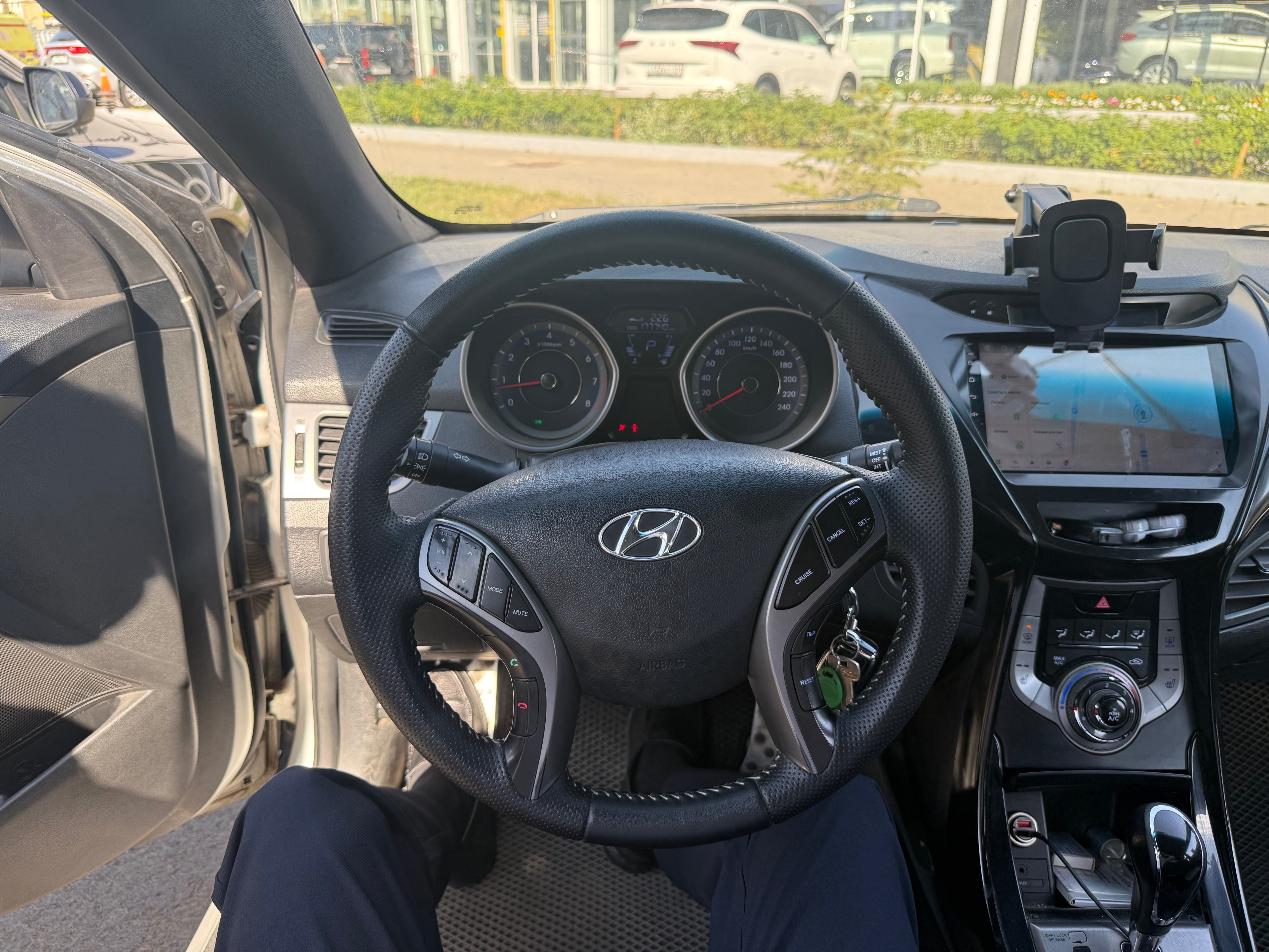 Hyundai Elantra 2013