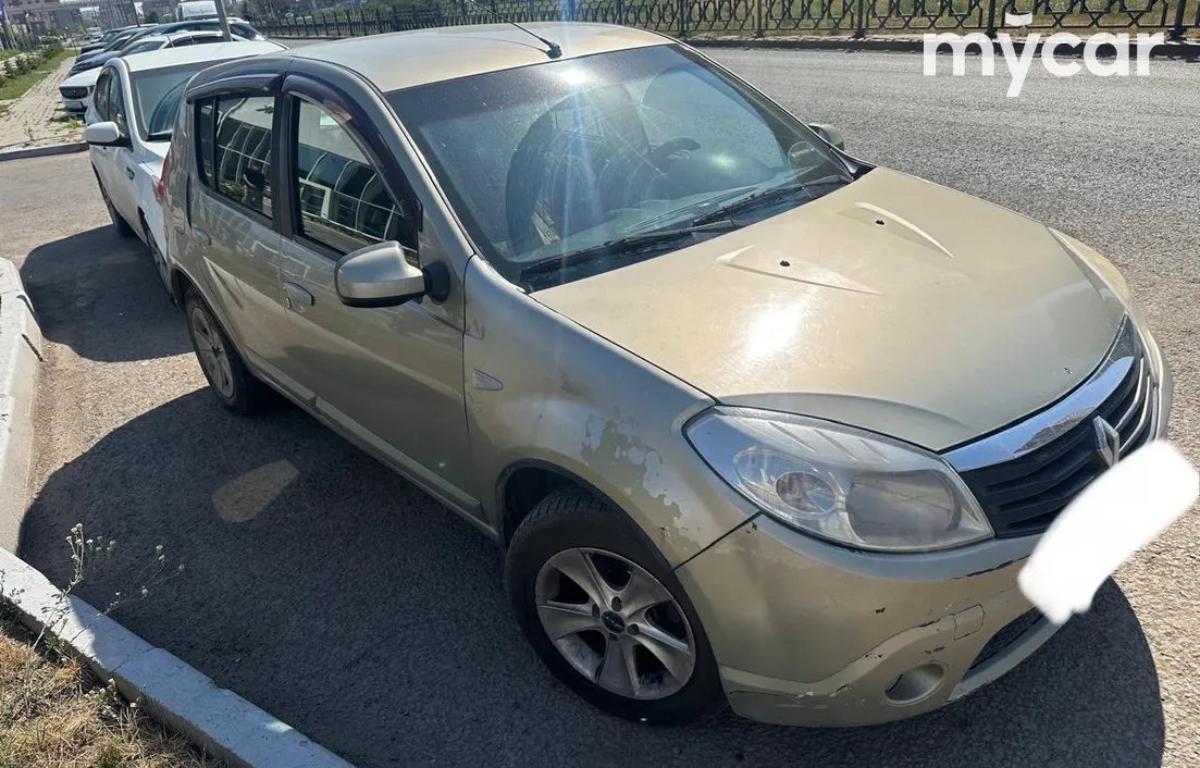 Renault Sandero 2010