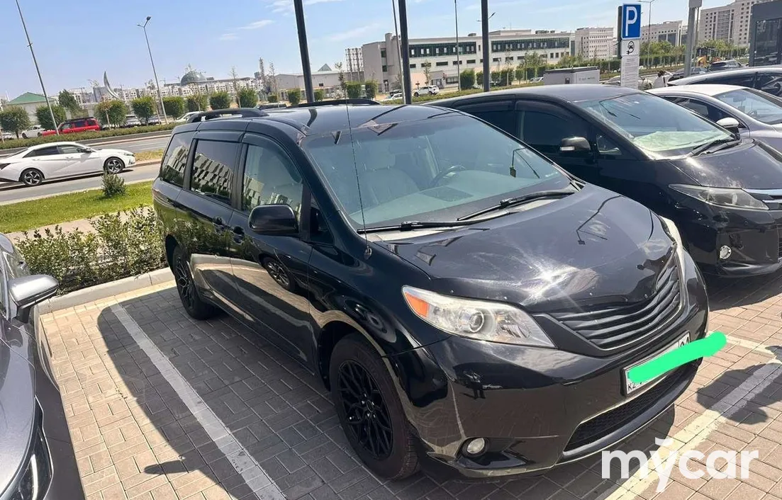 Toyota Sienna 2014