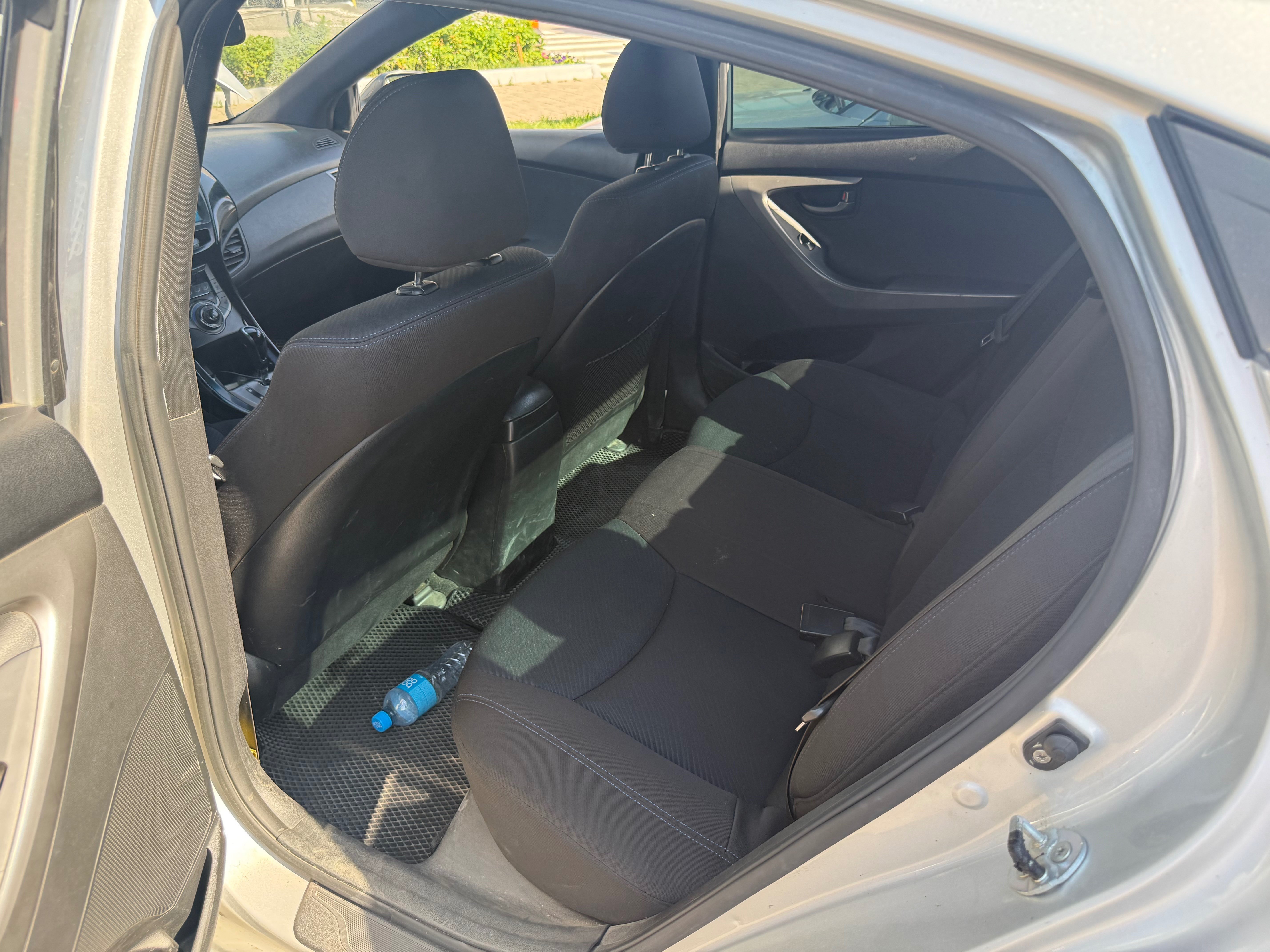 Hyundai Elantra 2013