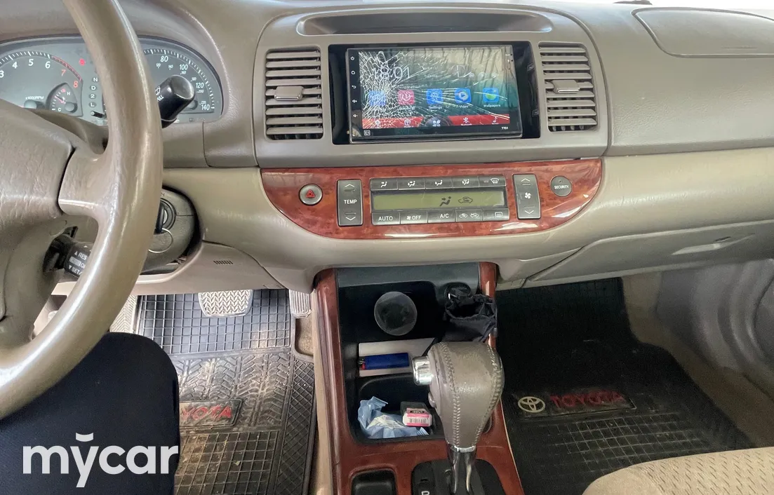 Toyota Camry 2004