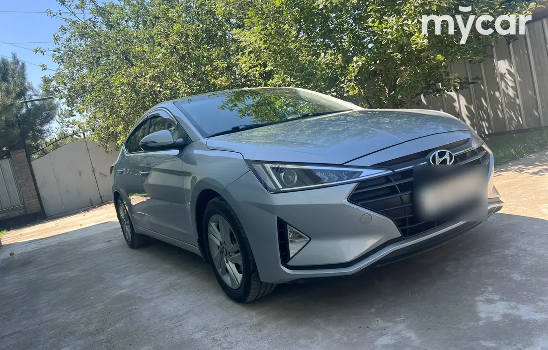 Hyundai Elantra 2020