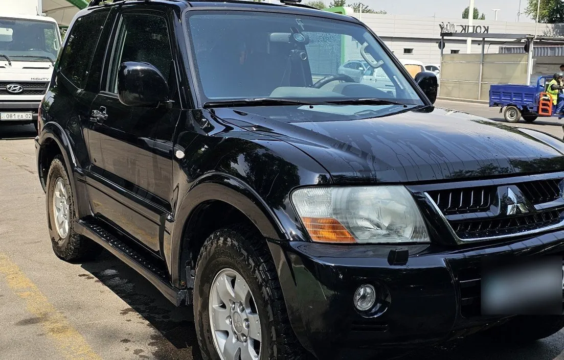 Mitsubishi Pajero 2006