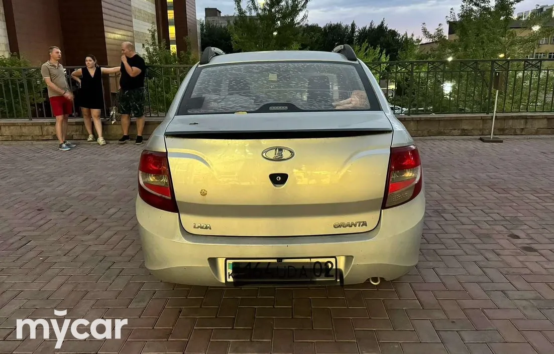 LADA Granta 2012