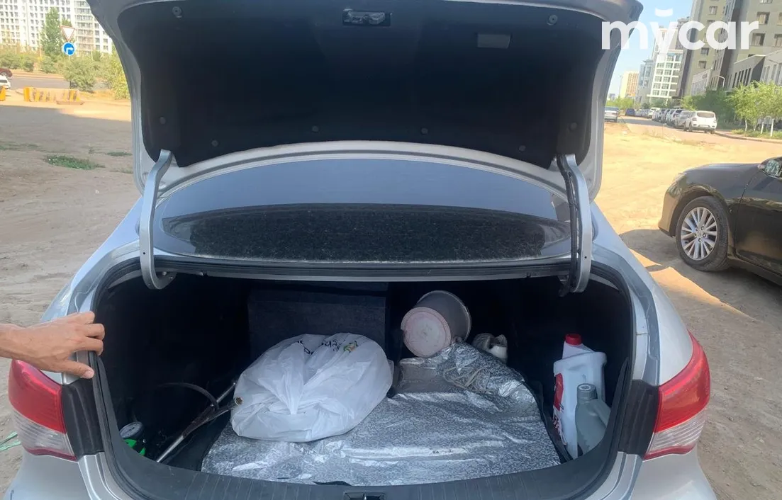 Nissan Almera 2014