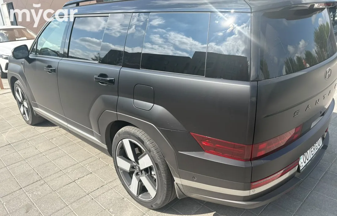 Hyundai Santa Fe 2025
