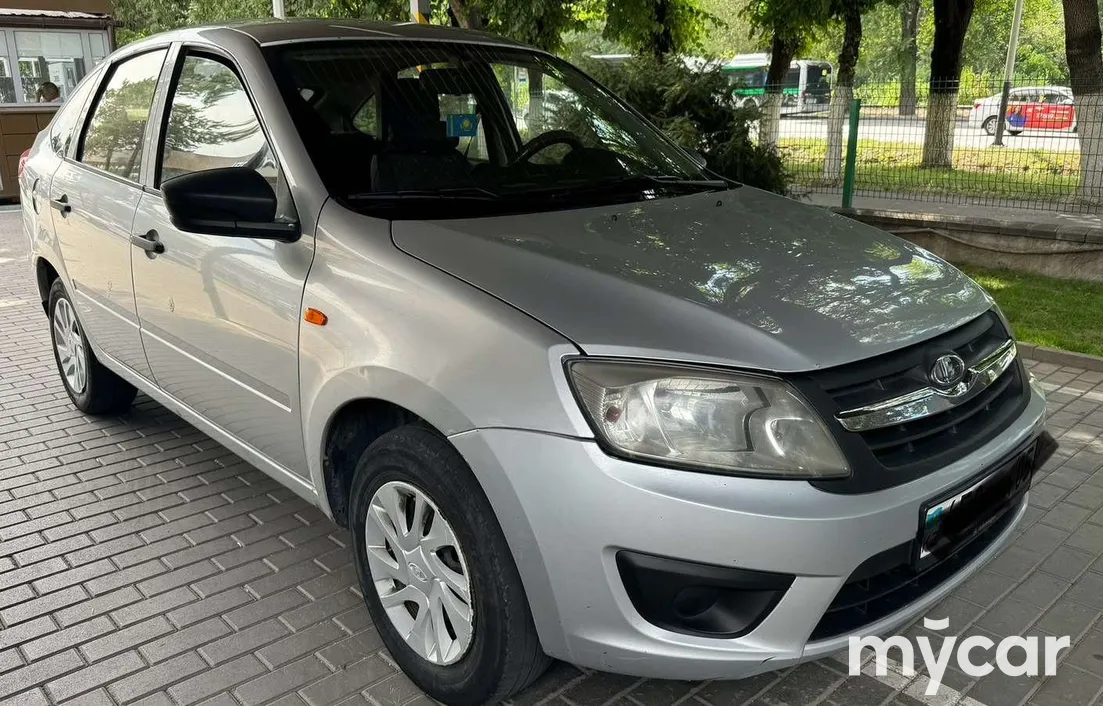 LADA Granta 2015