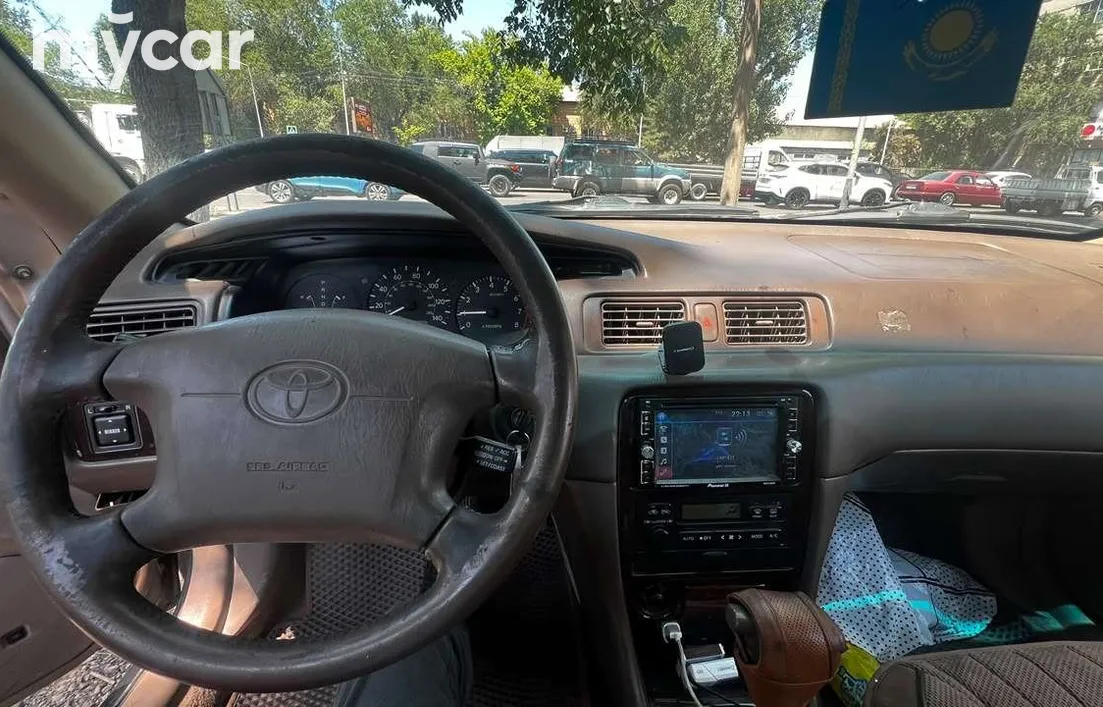 Toyota Camry 2000