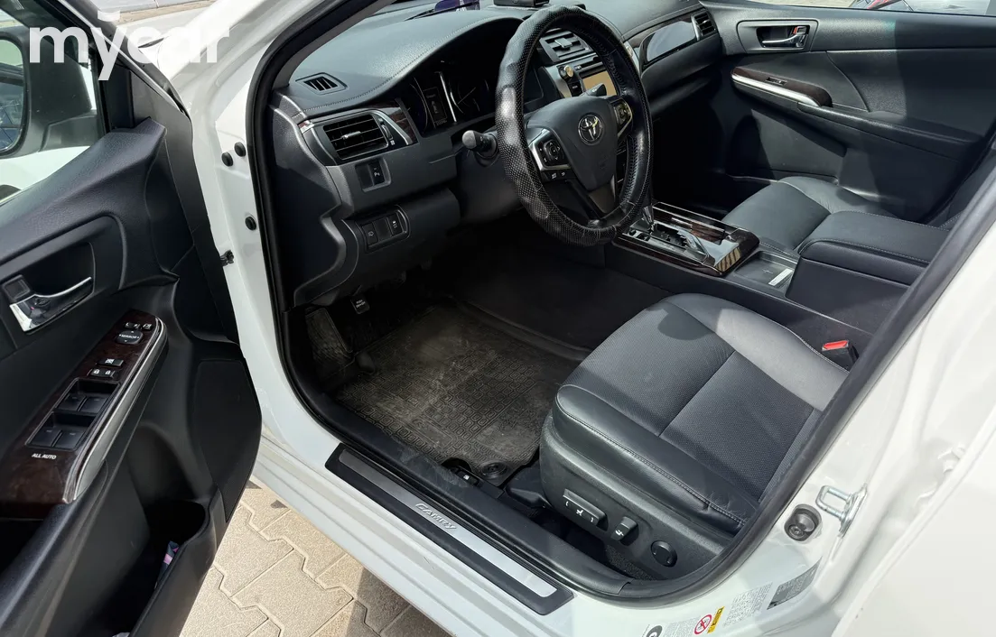 Toyota Camry 2015