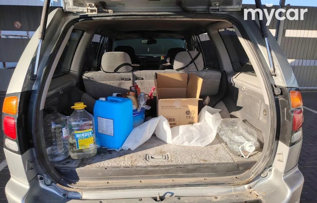 Mitsubishi Montero Sport 2000