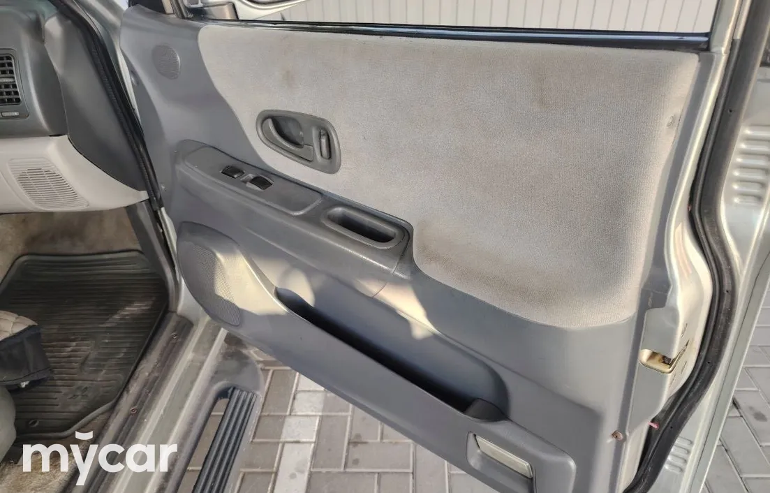 Mitsubishi Montero Sport 2000