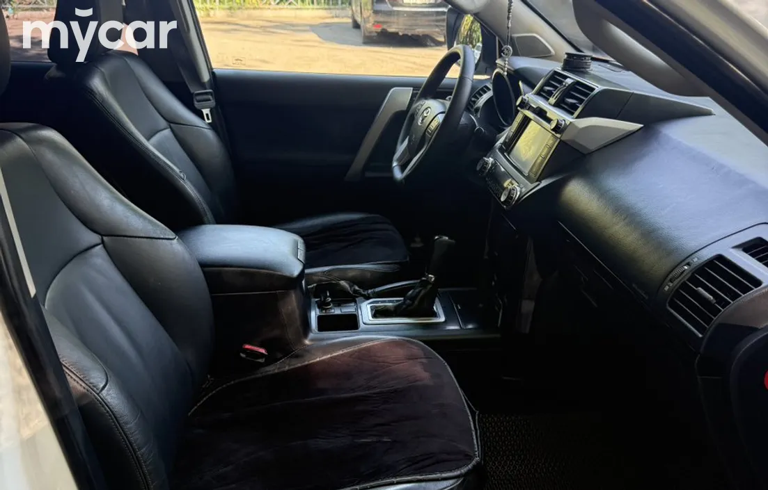 Toyota Land Cruiser Prado 2014