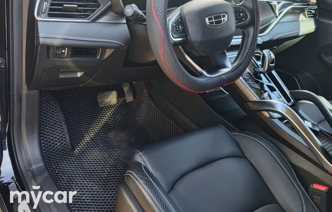 Geely Azkarra 2023