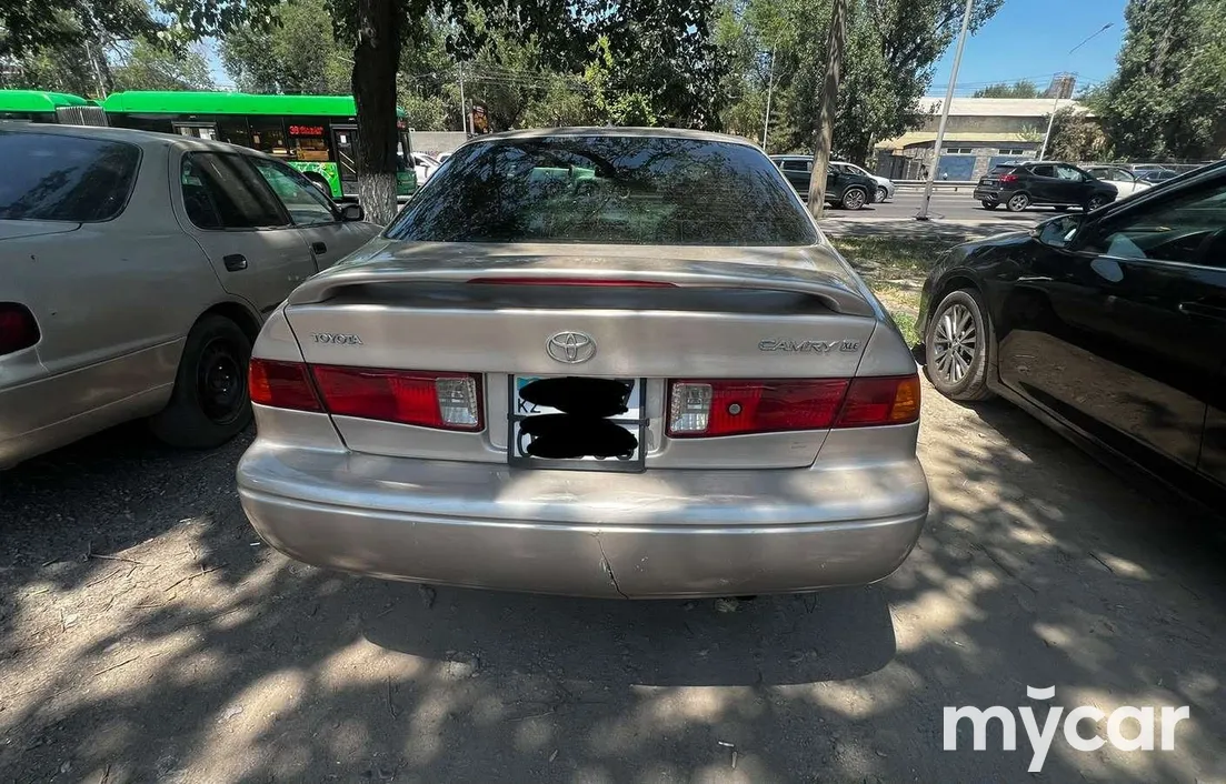 Toyota Camry 2000