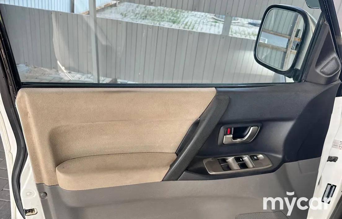 Mitsubishi Pajero 2006