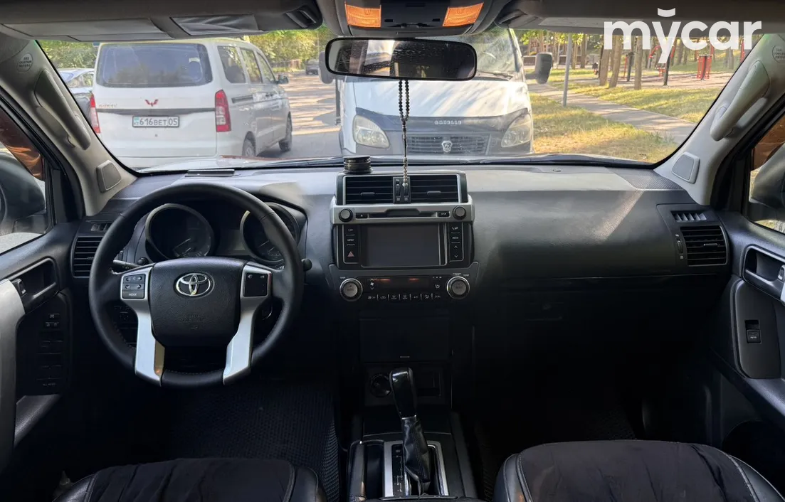 Toyota Land Cruiser Prado 2014