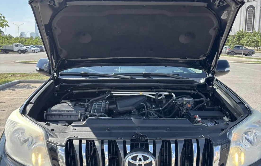 Toyota Land Cruiser Prado 2012