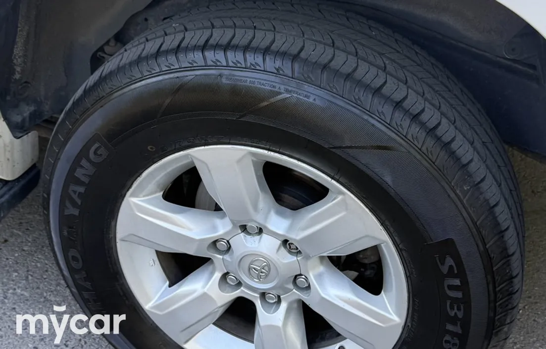 Toyota Land Cruiser Prado 2014