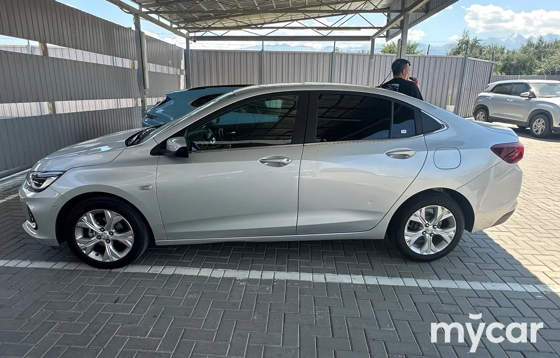 Chevrolet Onix 2023