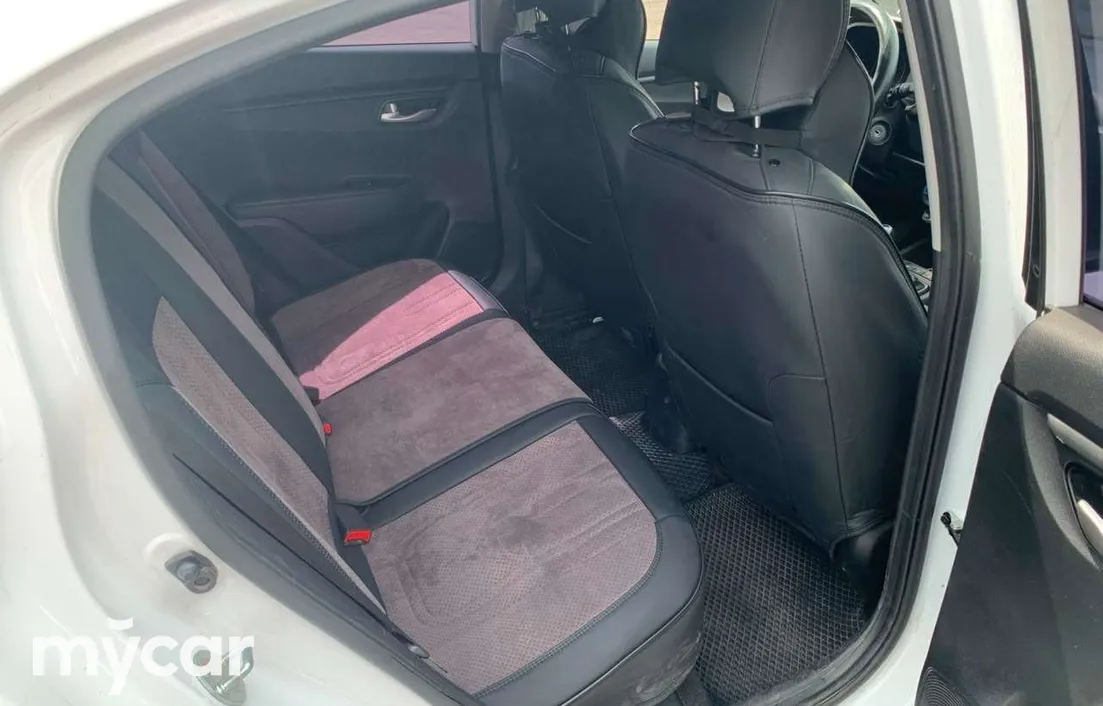 Kia Rio 2021