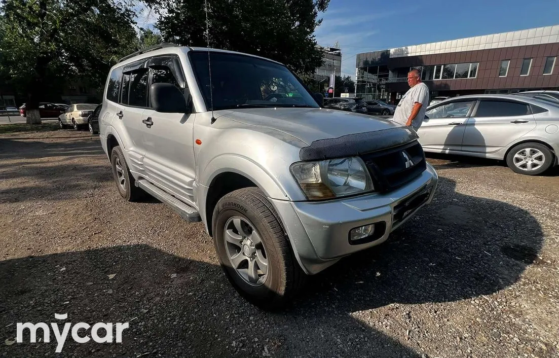 Mitsubishi Pajero 2002