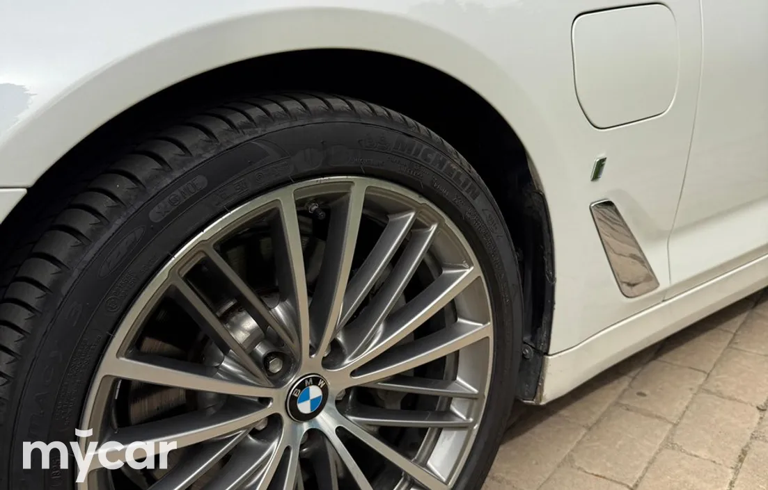 BMW 5 серия 2018