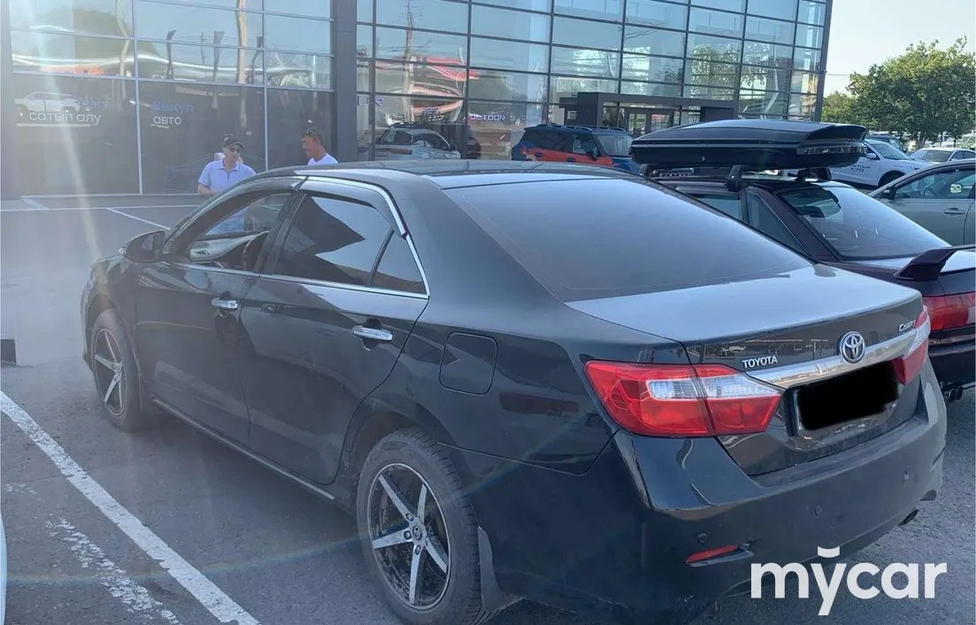 Toyota Camry 2011